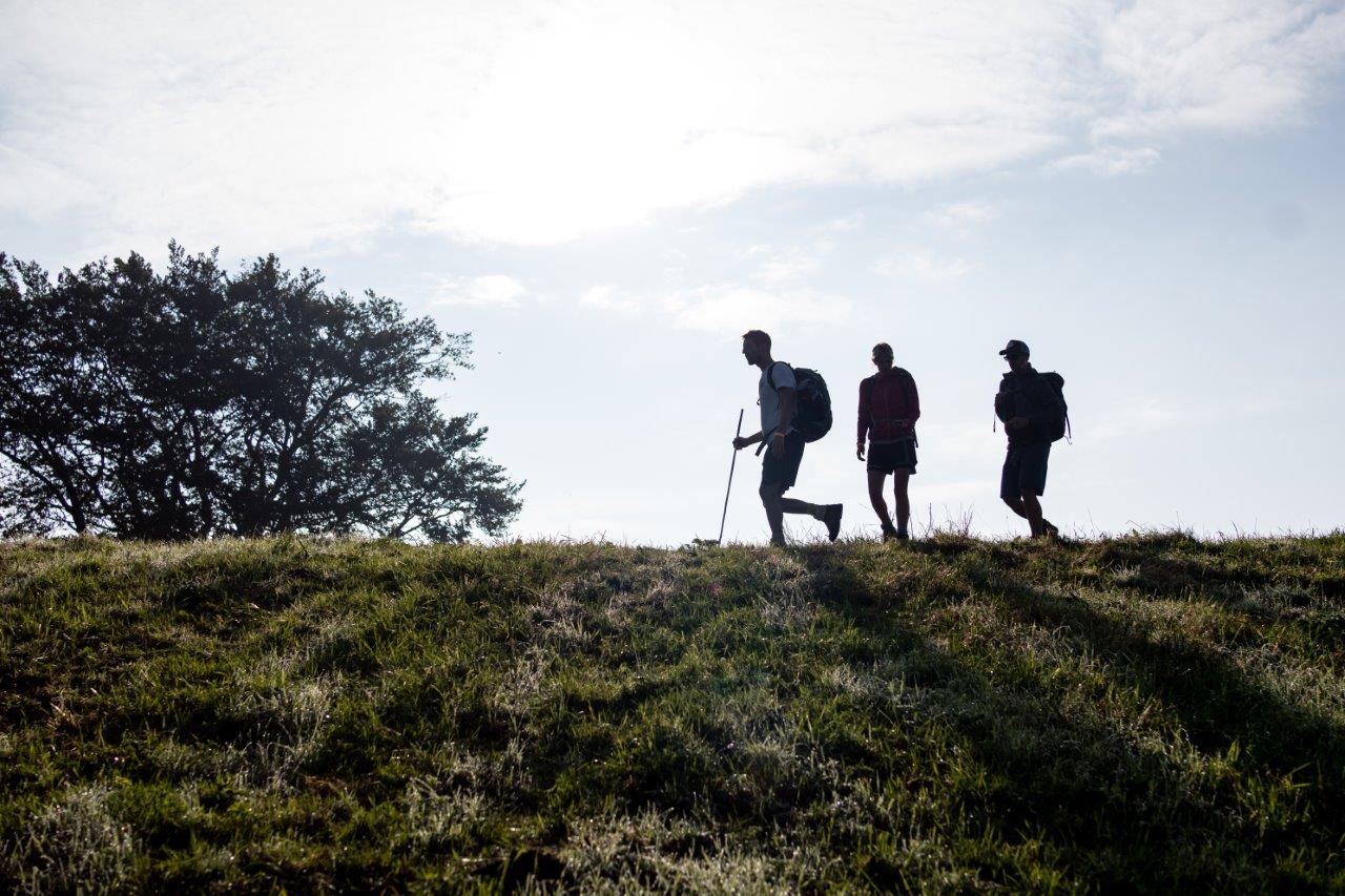 We Are Outsiders/Hike Like a Giant © LUCID