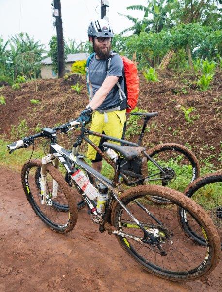 Red-dirt-in-Fort-Portal.