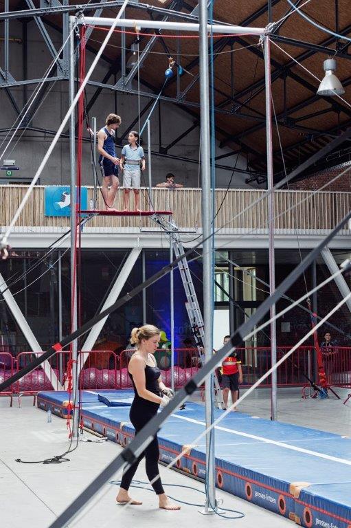 Instructie-op-de-trapeze
