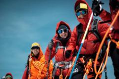 ST_3x2_100-Women-World-Record-Breithorn-Ascent-Summit_84528
