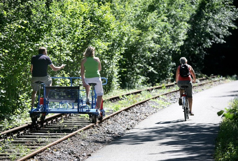 RAVel wandel- en fietswegen in Wallonië: onverstoord genieten in het groen