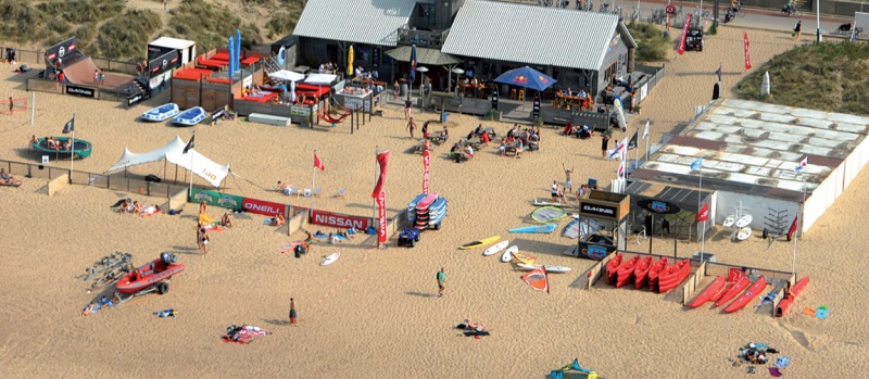 Belgische surfclubs en watersportclubs: fun op en in het water