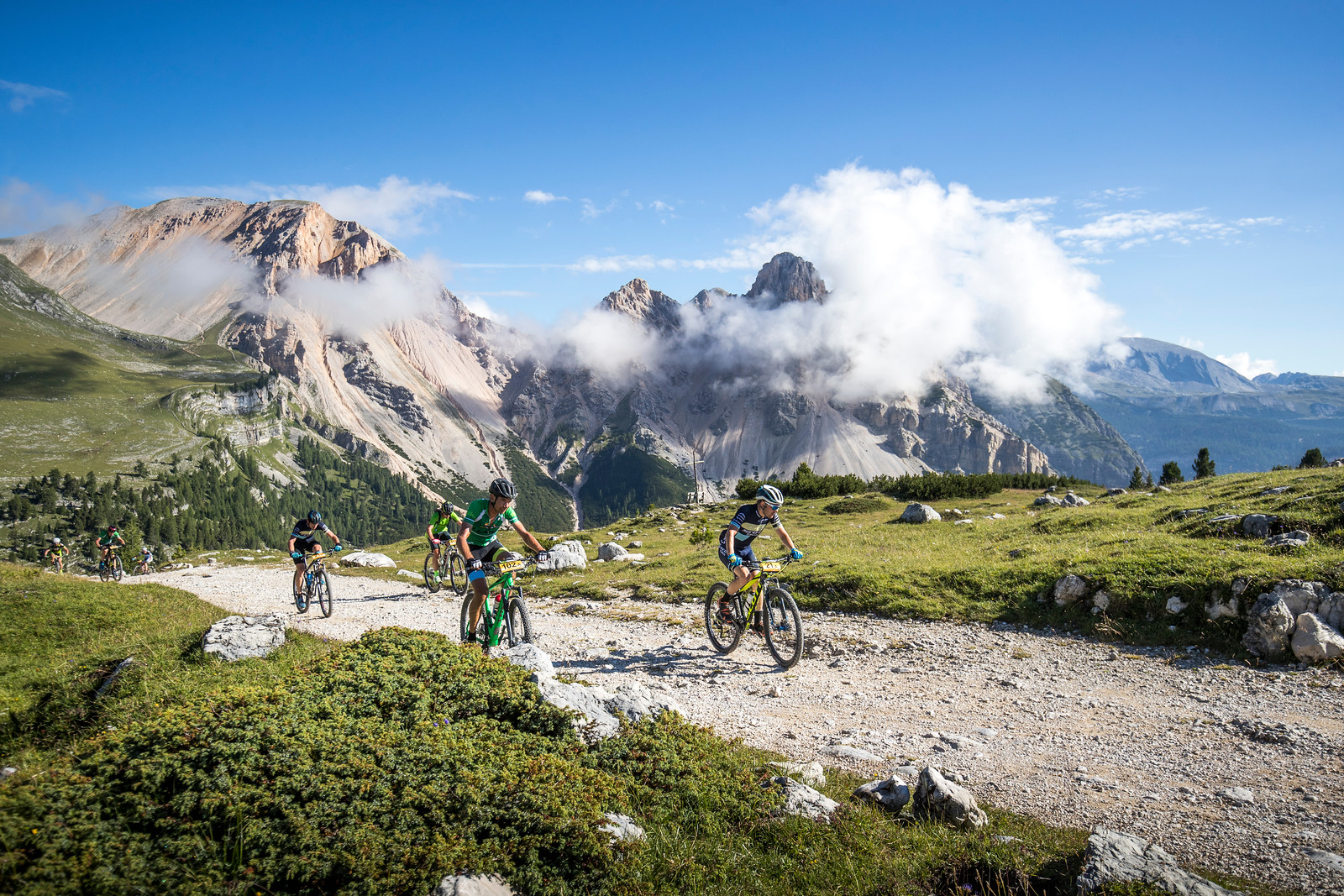Bike Transalp Oostenrijk-Italië: spectaculaire trails in een fantastisch decor