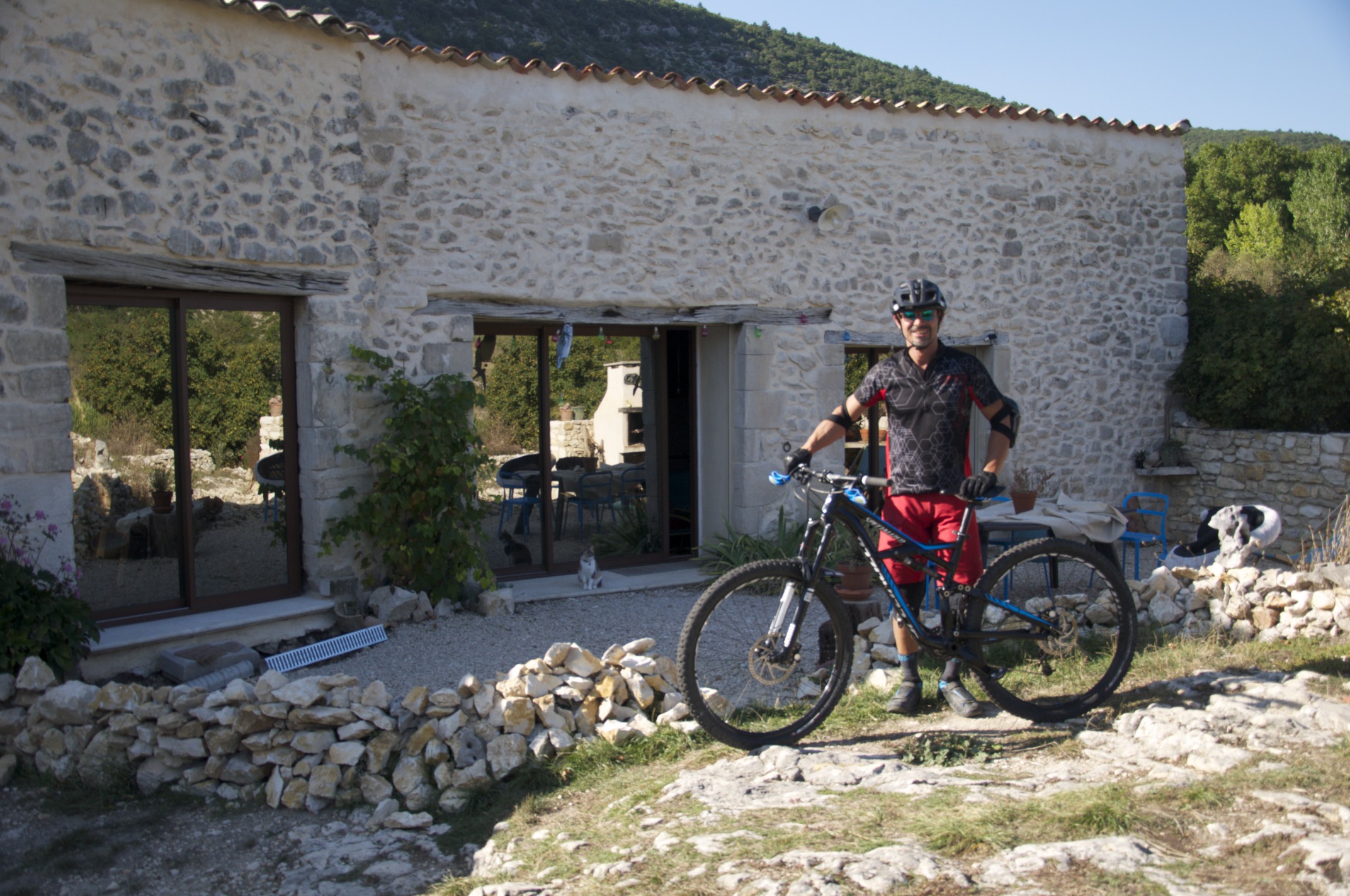Nieuwe gîte Grange Ventoux, perfecte uitvalsbasis voor wandelaars, klimmers en mountainbikers