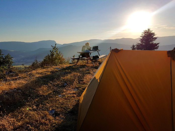 DYI hiking trip Hoe maak je zelf een tent