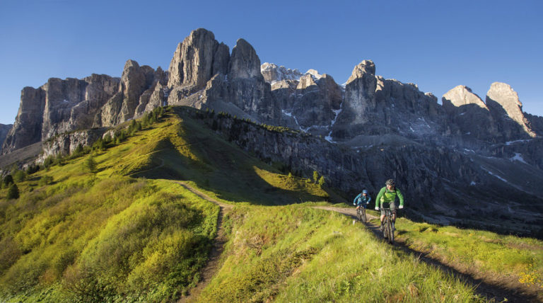 Fietsen in Zuid-Tirol: van steile klims, tot duizelingwekkende afdalingen en familietochten