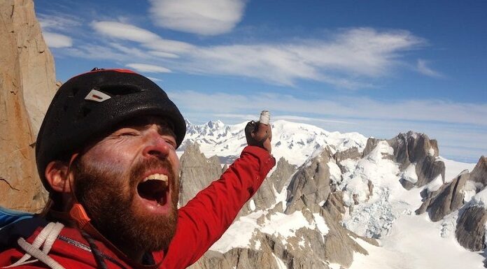 Belgisch klimmer Sean Villanueva O'Driscoll wint de Piolet D'or - 2