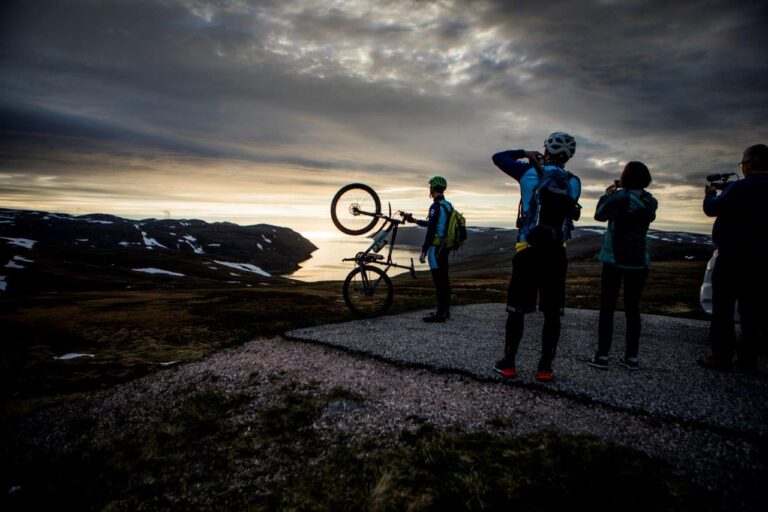 3700 km bikepacken richting de Noordkaap