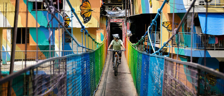 Cycle of Bayanihan © Peter Jamison