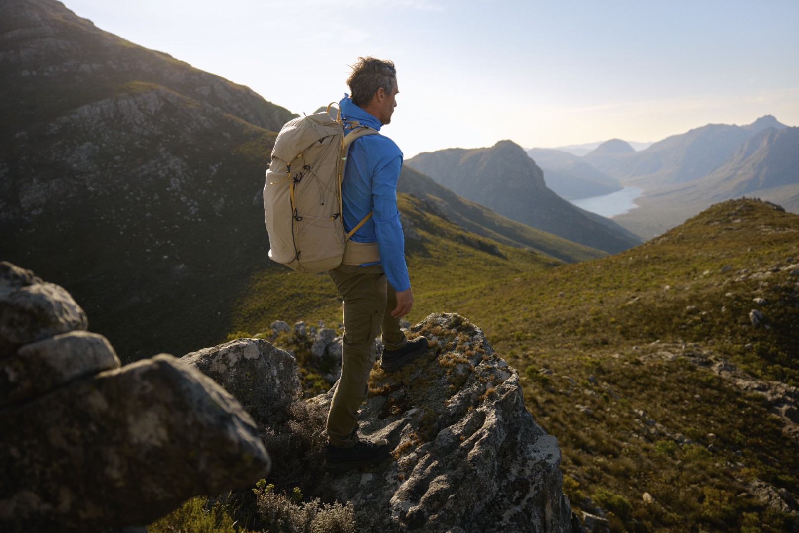 Winnaar Fjällräven Kajka X-Lätt 45 trekkingrugzak i.s.m. De Kampeerder bekend!